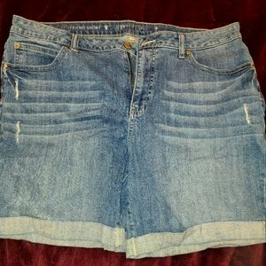 Jennifer Lopez Boyfriend Short Size 16W Blue